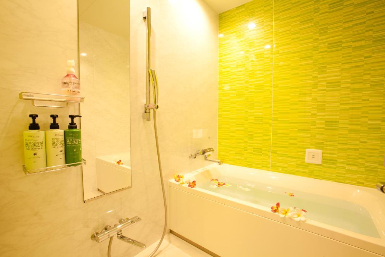 Hotel Luna (Adults Only) Tokyo Bagian luar foto